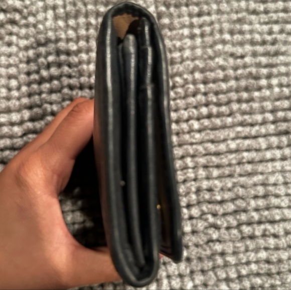 EUC! Gorgeous Prada Leather Wallet - Picture 6 of 15